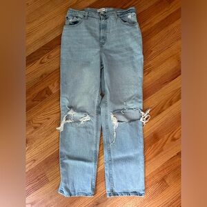 EUC A&F 90’s straight ultra high rise jeans in size 32